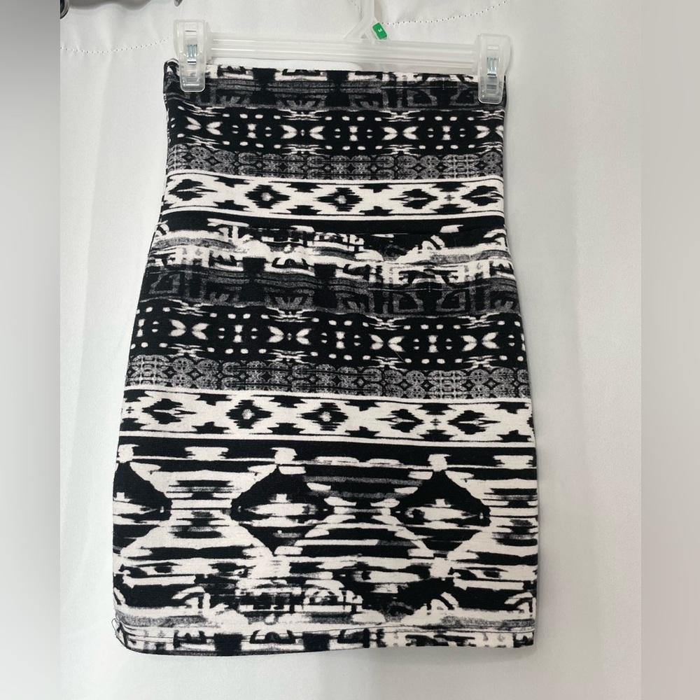 Patterned skirt perfect for a night out!